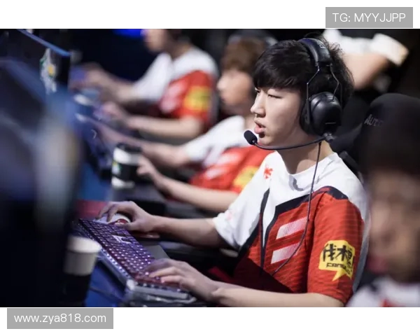 和平精英焦点分析：深入探讨FPX战队的战术意识与团队协作